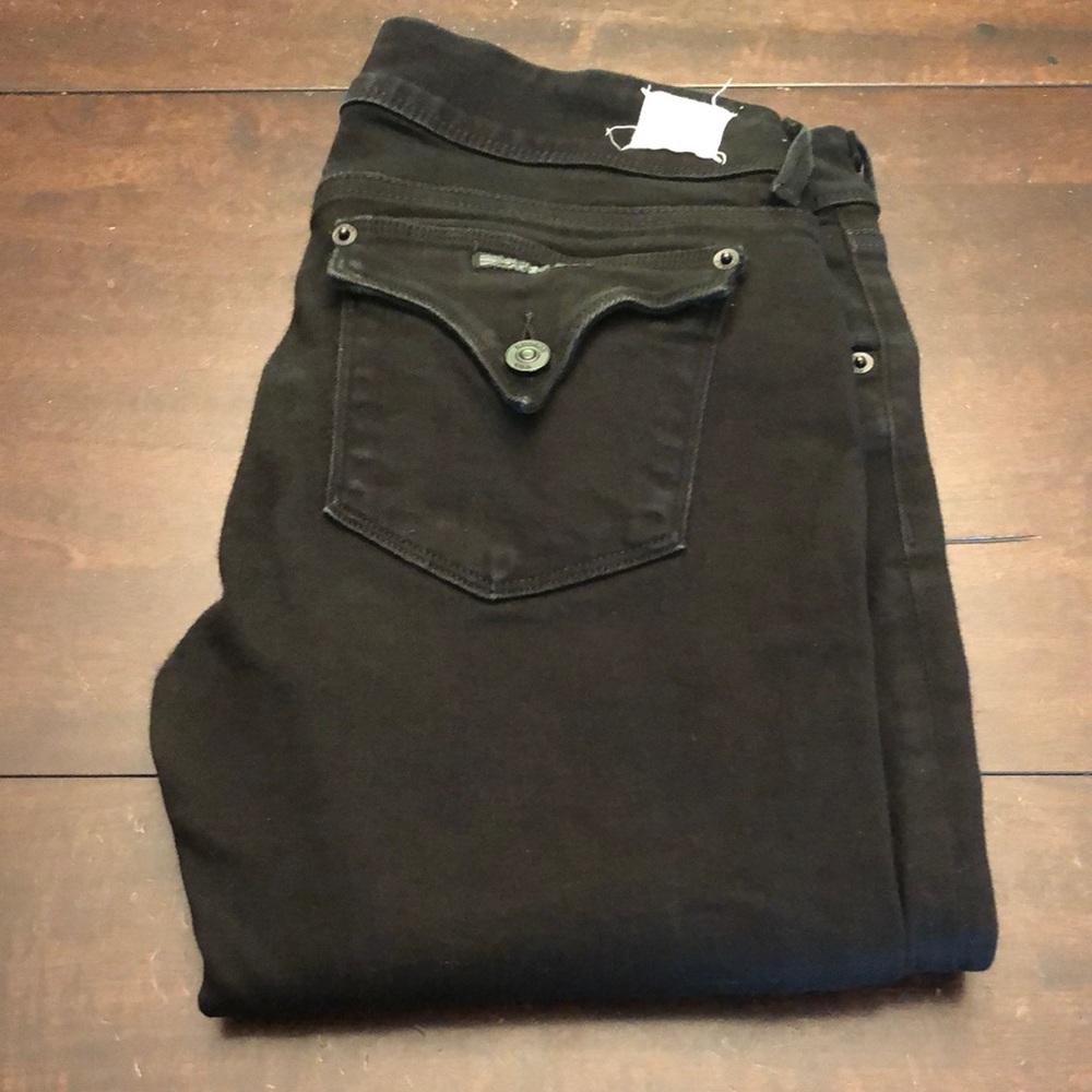 Hudson jeans “Beth baby boot”. Size 30. Inseam 34